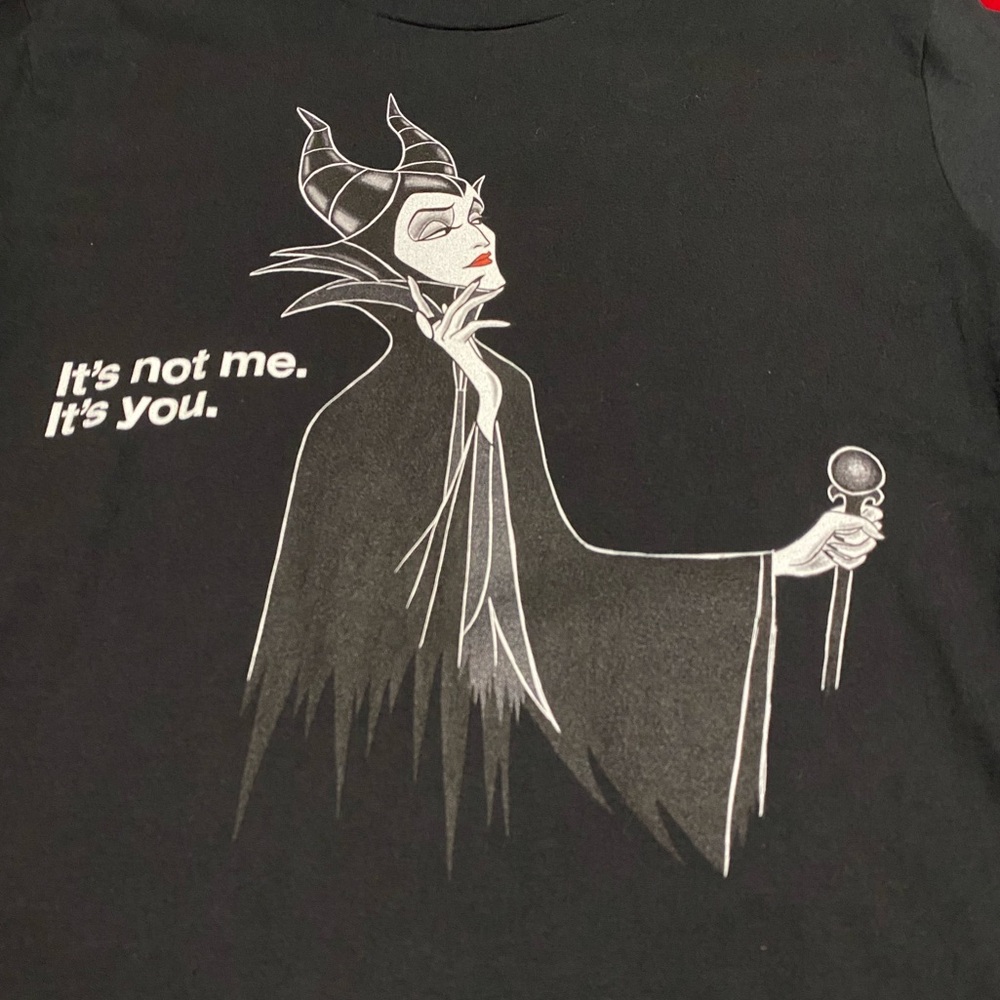 NWT Medium Adult Disney It’s not me it’s you tshirt Black Perfect for a break up - Picture 8 of 12